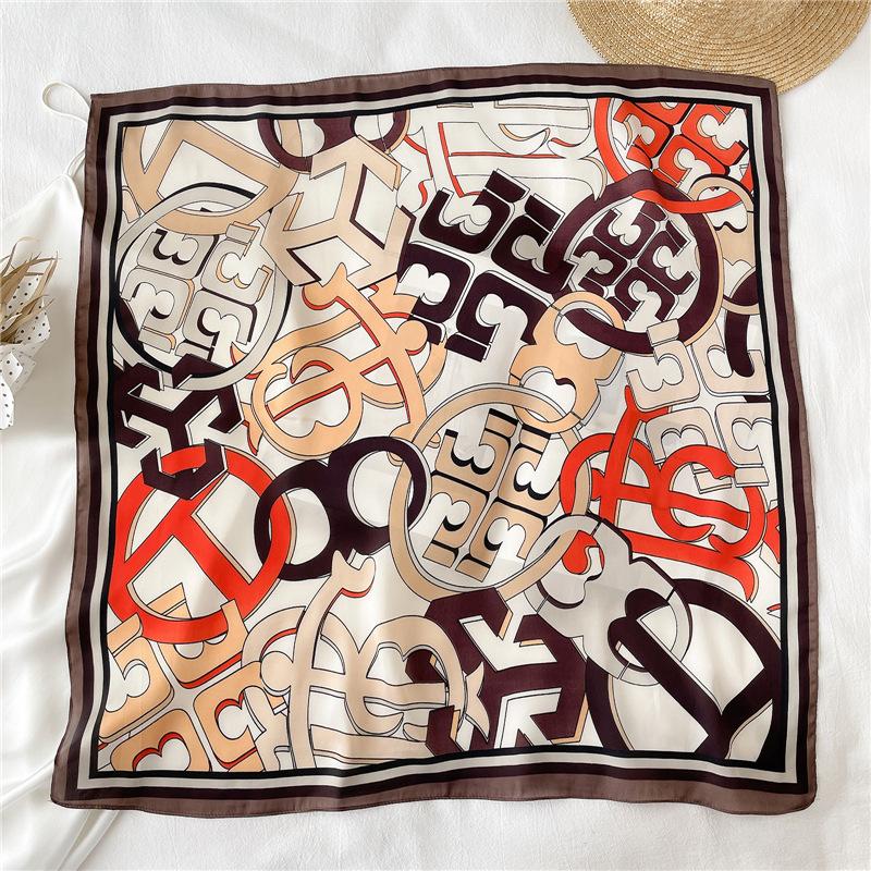 Luxury Chain Small Square Scarf 70Cm Imitation Silk Scarf Women'S Season Travel Decoration Scarf Shawl Silk Scarf