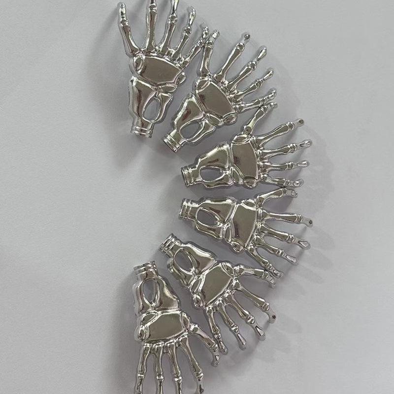 Ghost Hand Retractable Back Scratcher: Independent Daily Massager