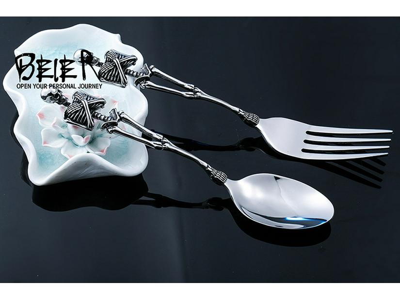 Beier Retro Titanium Steel Skull Tableware Set: Stainless Steel Fork and Spoon