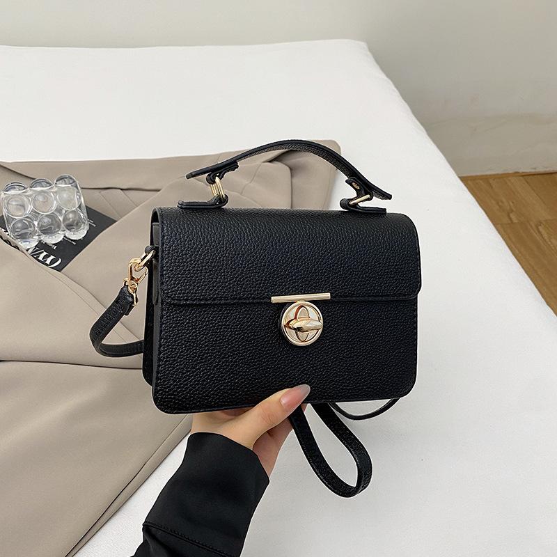 Portable small square bag autumn new fashion popular texture lock solid color casual shoulder messenger bag