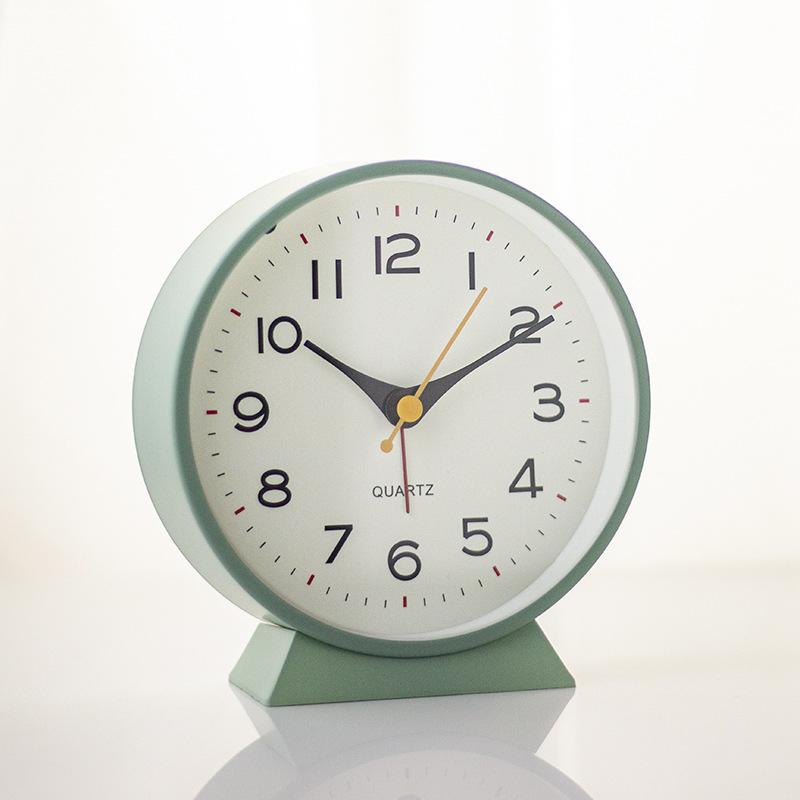 Simple Metal Small Alarm Clock for Men and Women Children Creative Bedside Luminous Table Clock Desktop Silent Student Bedroom Clock