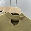 Lockeres, halbhohes Strickoberteil für den Herbst- und Winterpullover mit ausgehöhltem Unterteil für Damen