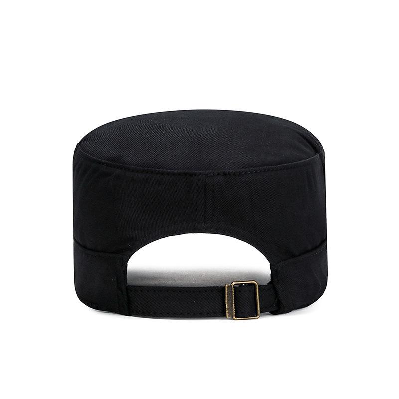 A Flat-topped Men's Outdoor Casual Breathable Sun Hat with An Eagle Logo, Made of Cotton and Adjustable