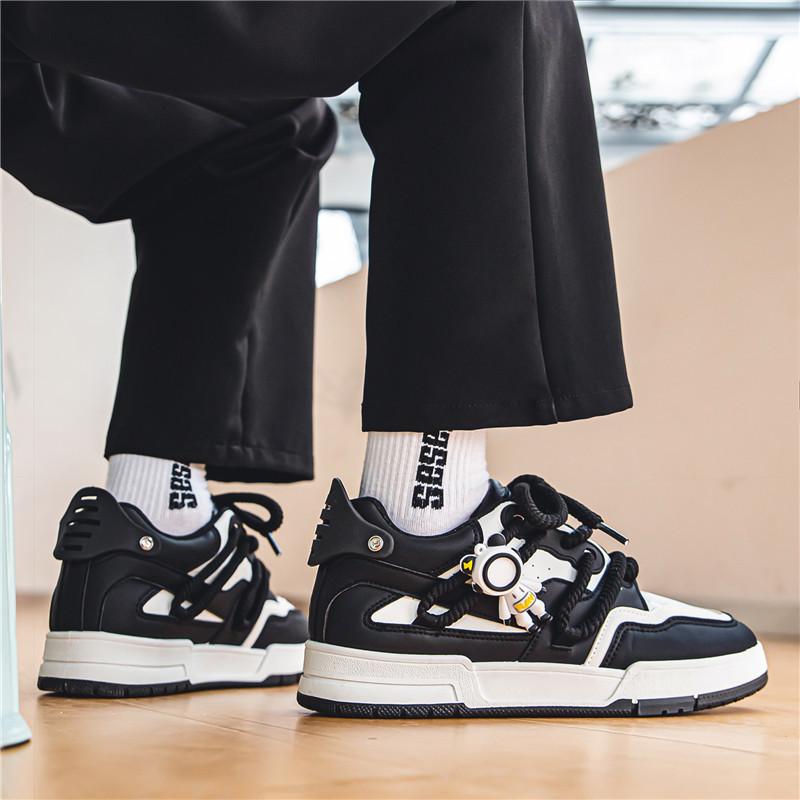 Fashion New Trendy Mens Skate Shoes Casual Breathable Outdoor Walking Sneakers Non-Slip Sports Male Athletic Pu Leather Footwear Trainer