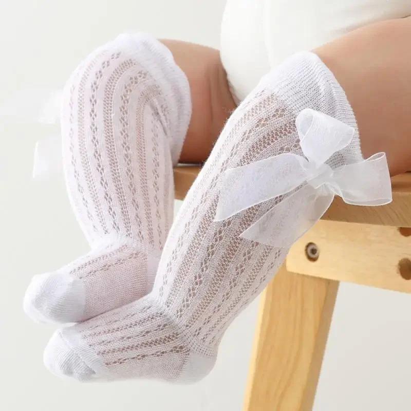 1 Paar Einfarbige Kindersocken mit Schleifen Baumwolle Babymädchen Socken Baby Kleinkind Schleife In Röhrensocken Kind Hohlstricksocke 0-2J Baby