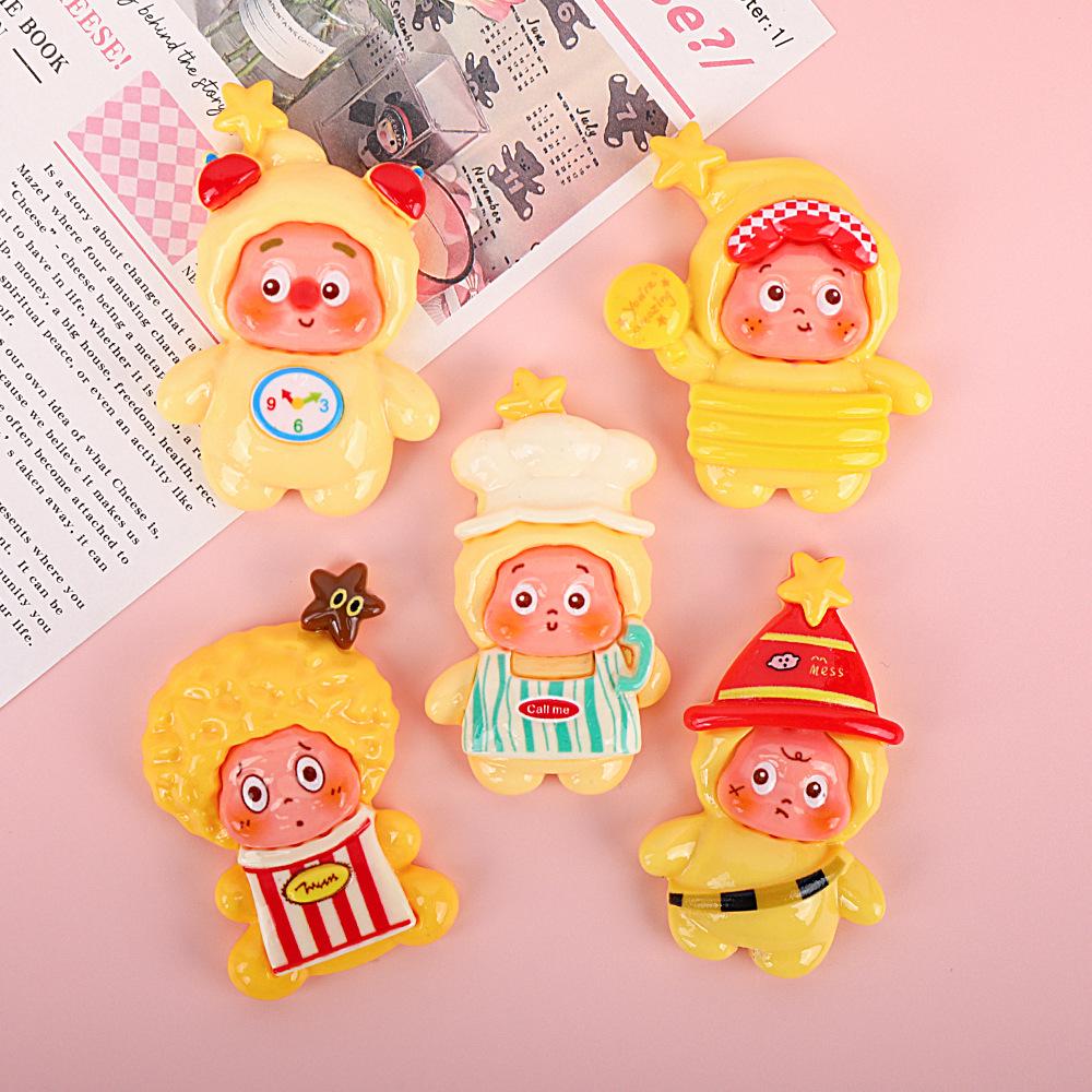 Starman Resin Keychain Pendant: Handmade Cartoon Cream Glue Car Ornament & DIY Jewelry Accessory