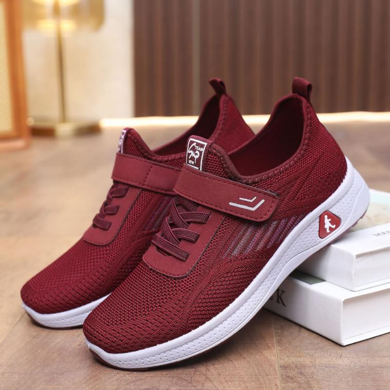 Spring and Summer Breathable Flyknit Walking Shoes Women's Casual Sports Anti-Slip Cloth Shoes for Middle and Old Age