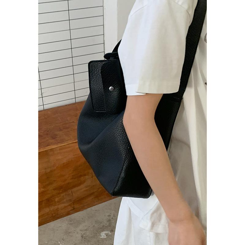 

Повседневная большая сумка-подмышка женская новая простая сумка-ведро широкий плечевой ремень сумка на плечо