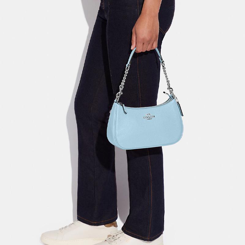 Coach Teri 24 Solid Color Silver Letter Logo Embossed Nameplate Pebbled Cow Leather Crescent Bag Armpit Bag Hand Crossbody Shoulder Bag Women's Blue