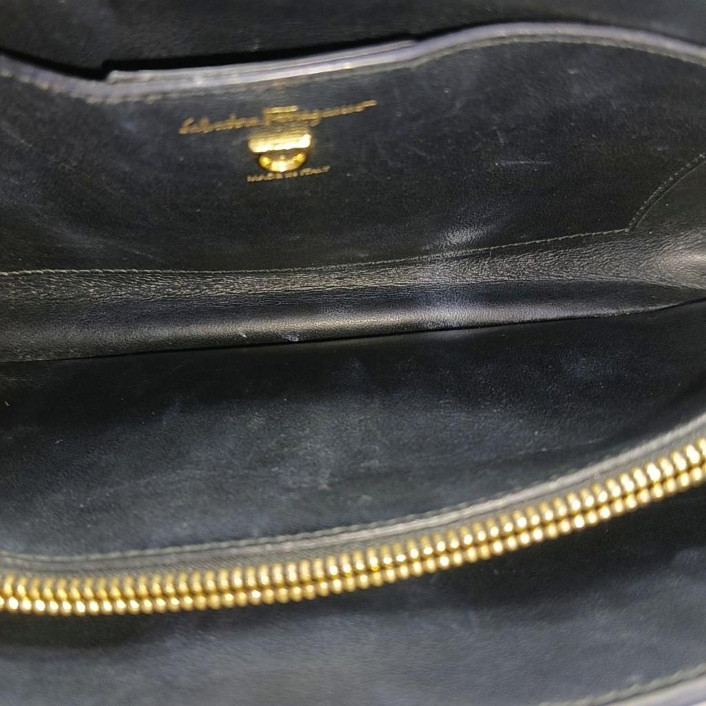 [Pre-Owned] Trifolio Commuter Solid Color Gold Buckle Leather Chain Shoulder Bag - Good #1QQ57HR