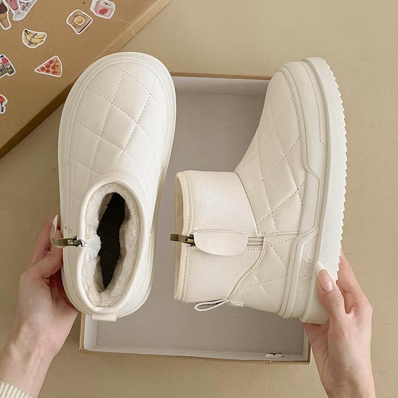 

Northeast warm thick-soled snow boots women s 2025 new winter Internet celebrities retro heightening piled thickened cotton shoes 40