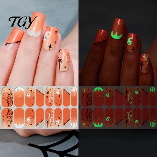 Spooky Nail Stickers Halloween Glow-in-the-Dark Stickers, Gothic Spider Web Ghost Manicure Decorative Art Decoration Decals, Accessories for