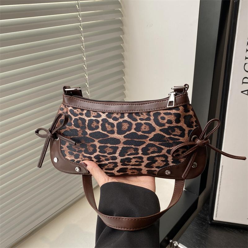 Summer beauty niche high sense trend leopard print casual portable shoulder underarm bag women's bag