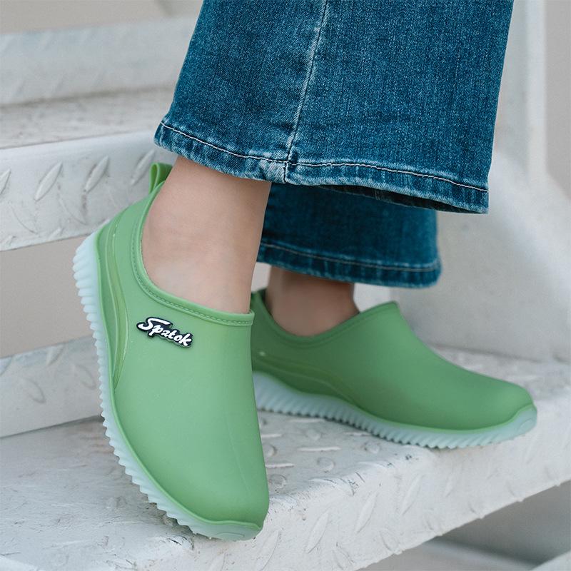 Women's Versatile Low-Top Rain Boots - Soft Sole, Comfortable, Breathable, Non-Slip Rubber Shoes for Outdoor Summer Wear