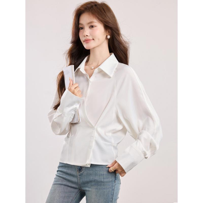 Women's Chic French White Long-Sleeve Shirt, Irregular Waist-Cinching Design, Stylish, Petite Fit, Perfect for Spring/Autumn