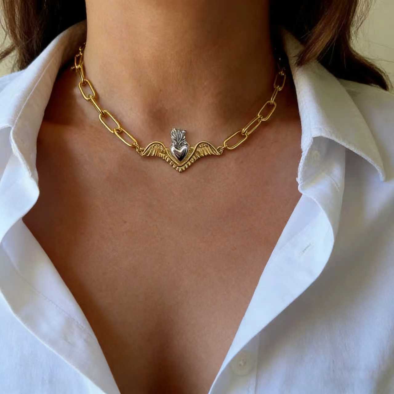 New retro love two-color wings niche personality necklace women