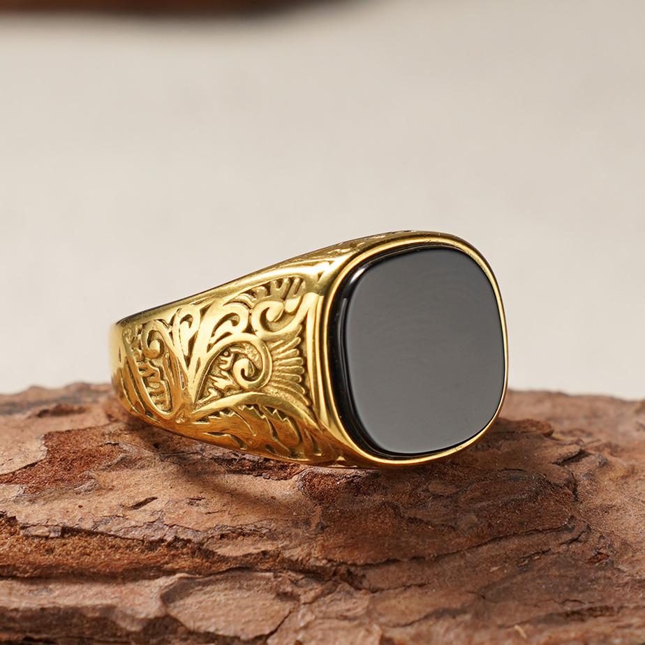 Stylish and Retro Black Onyx Rings, Simple and Business-like, Are Made of 316L Stainless Steel with 18k Gold Plating.