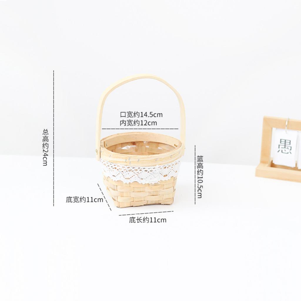 Handkorb aus geflochtenem Rattan Handkorb aus geflochtenem Rattan
