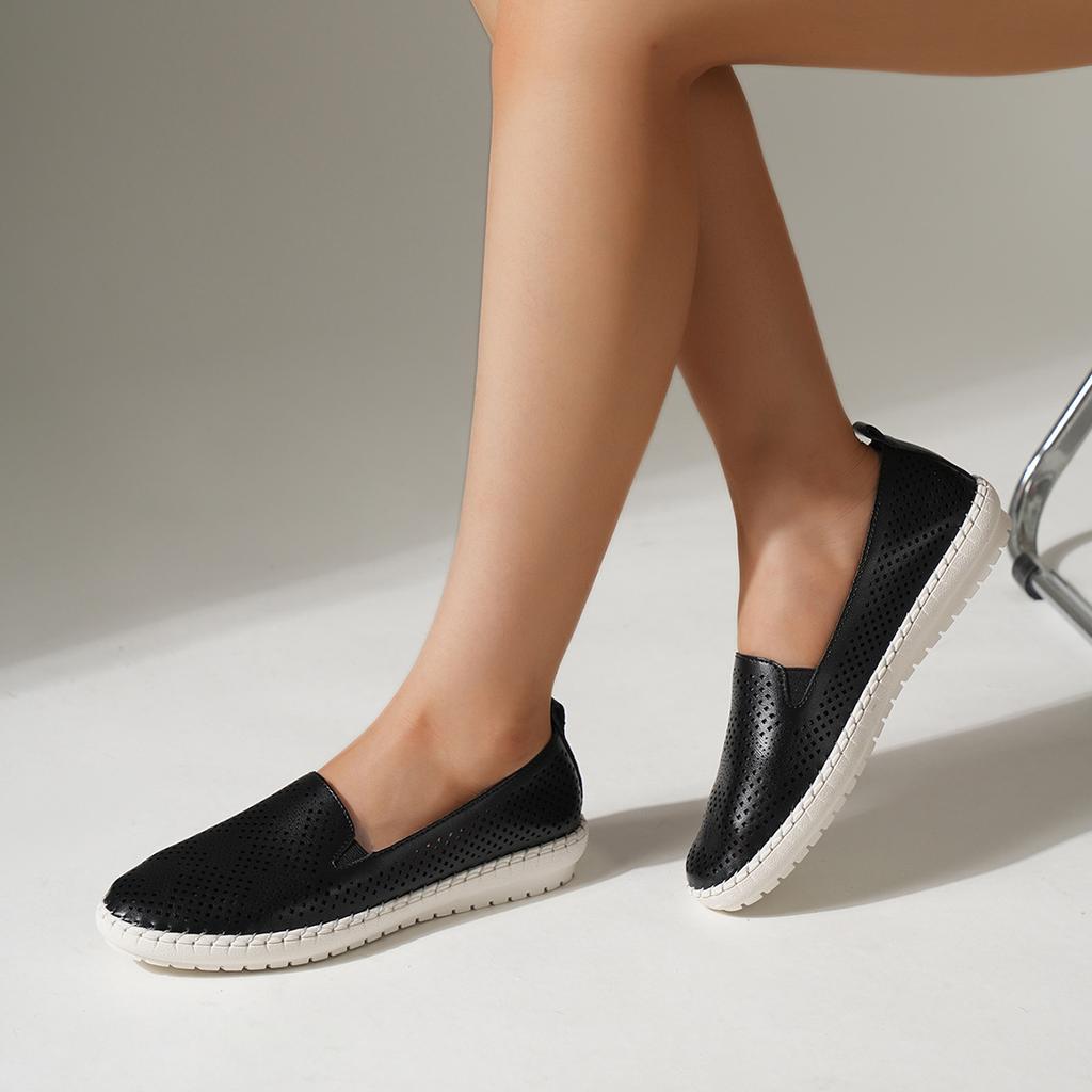 Foreign trade large size soft sole soft leather hollow pregnant women's mother shoes Korean version comfortable one-pedal casual flat shoes