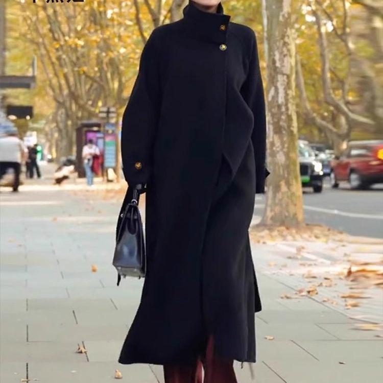 2025 Women's Hepburn Style Black Wool Coat - High-End, Slimming Autumn/Winter Fashion