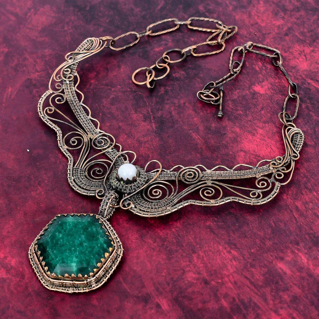 Colar de Esmeralda Zambiana Multifacetada Colar de Pedra da Lua Joias Envoltas em Fio de Cobre Colar com Corrente Ajustável