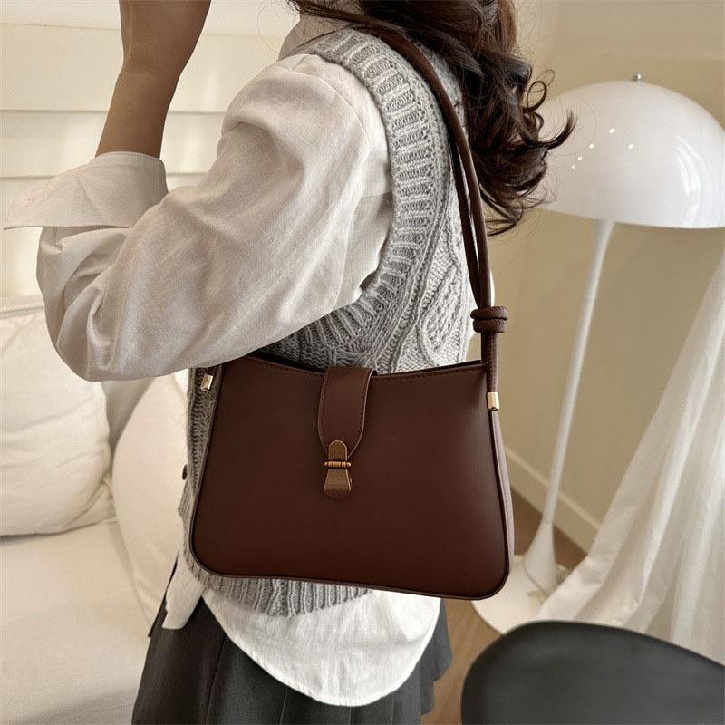 Women's casual shoulder messenger bag underarm bag