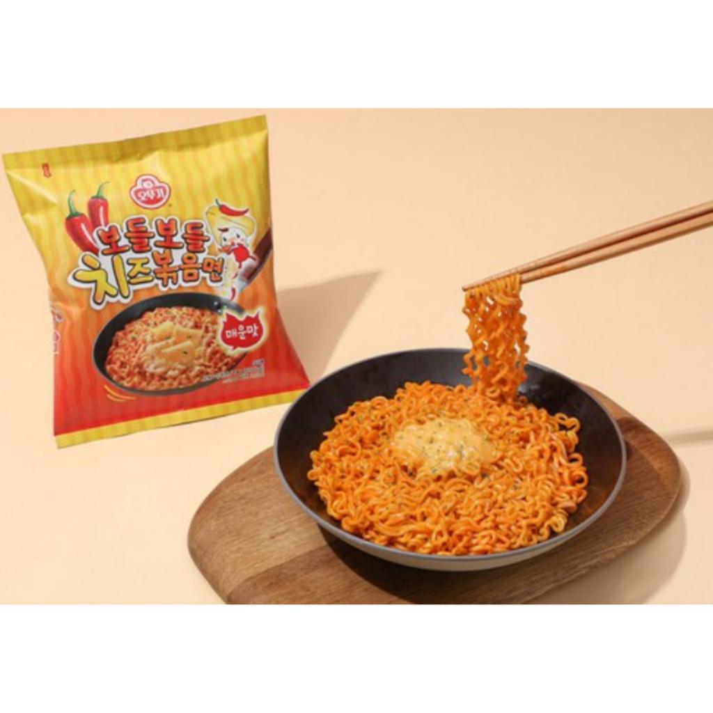 Ottogi Stir-Fri Cheese Ramen Spicy 4pcs