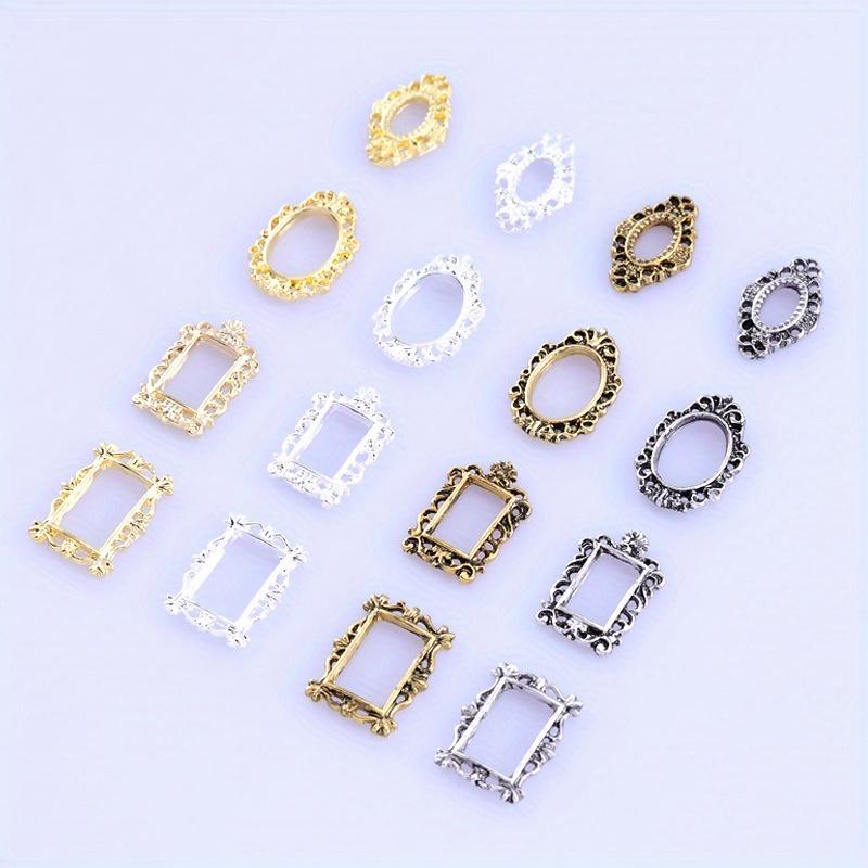 16 pezzi Ciondoli Barocchi Retrò per Unghie - Metallo Vuoto Punk Gioielli per Unghie per Donne e Ragazze - Ciondoli Incisi a Forma di Cornice per Unghie per Nail Art Fai da Te