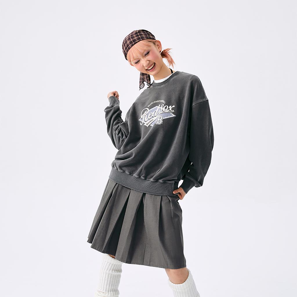 New MLB Preppy Style Collection Boston Red Sox SS25 Crewneck Sweatshirt Unisex Dark Charcoal Gray 3AMTV0751-43CGD