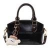 Retro versatile premium texture handbag women's new contrasting color shoulder bag commuter messenger bag
