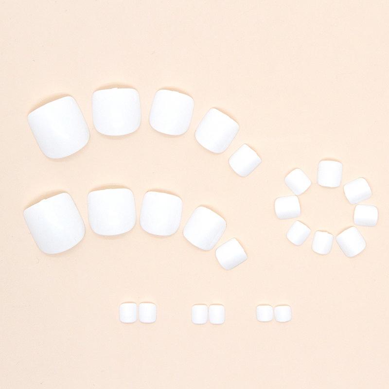 Pure and simple milk white foot nail polish bright white fake nail wearable manicure piece 24 pieces boxed nails