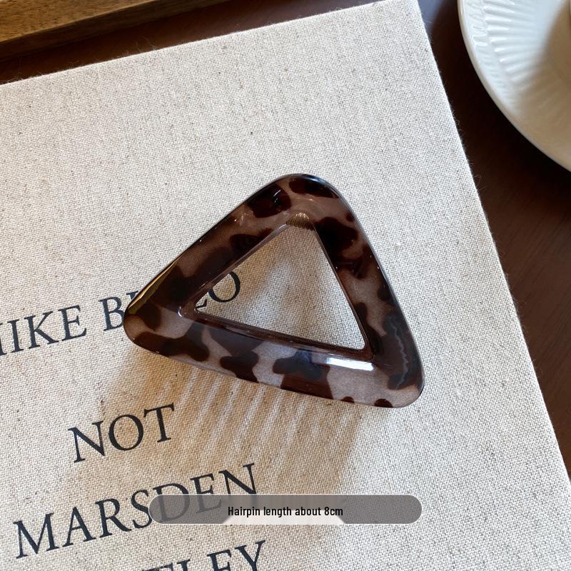 Women s Medium Geometric Triangle Hair Clip - Small Half-Up Shark Claw Clip
