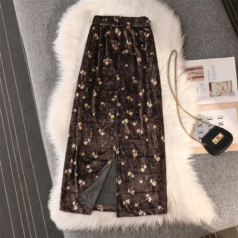 

Юбка средней длины. Осенне-зимняя женская юбка. Женская длинная юбка из золотого бархата в стиле ретро с принтом. M коричневый