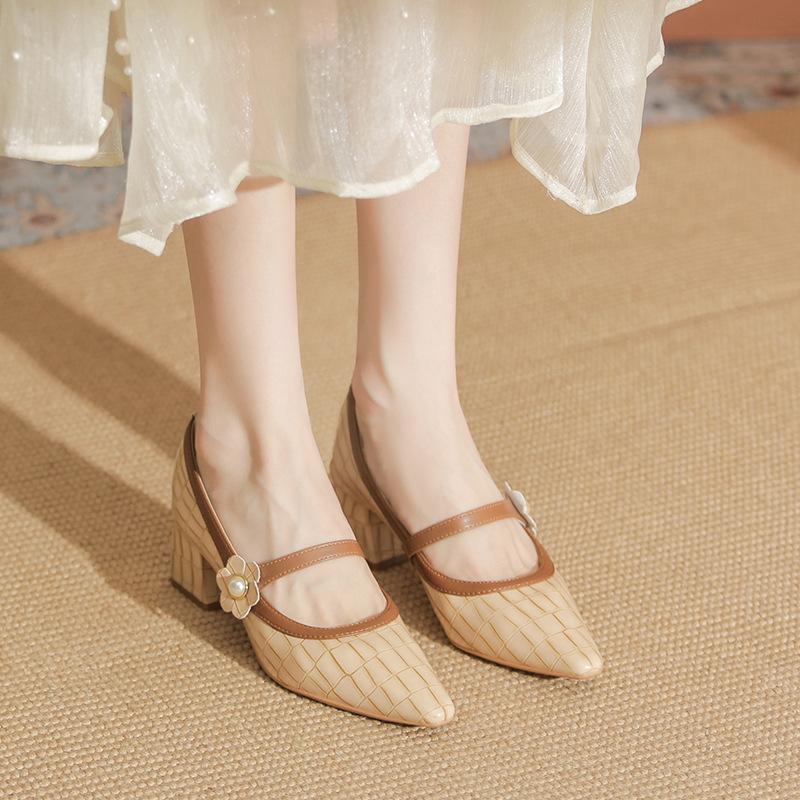 Shoes women's spring and autumn new thick heel square head high heels medium heel single shoes women
