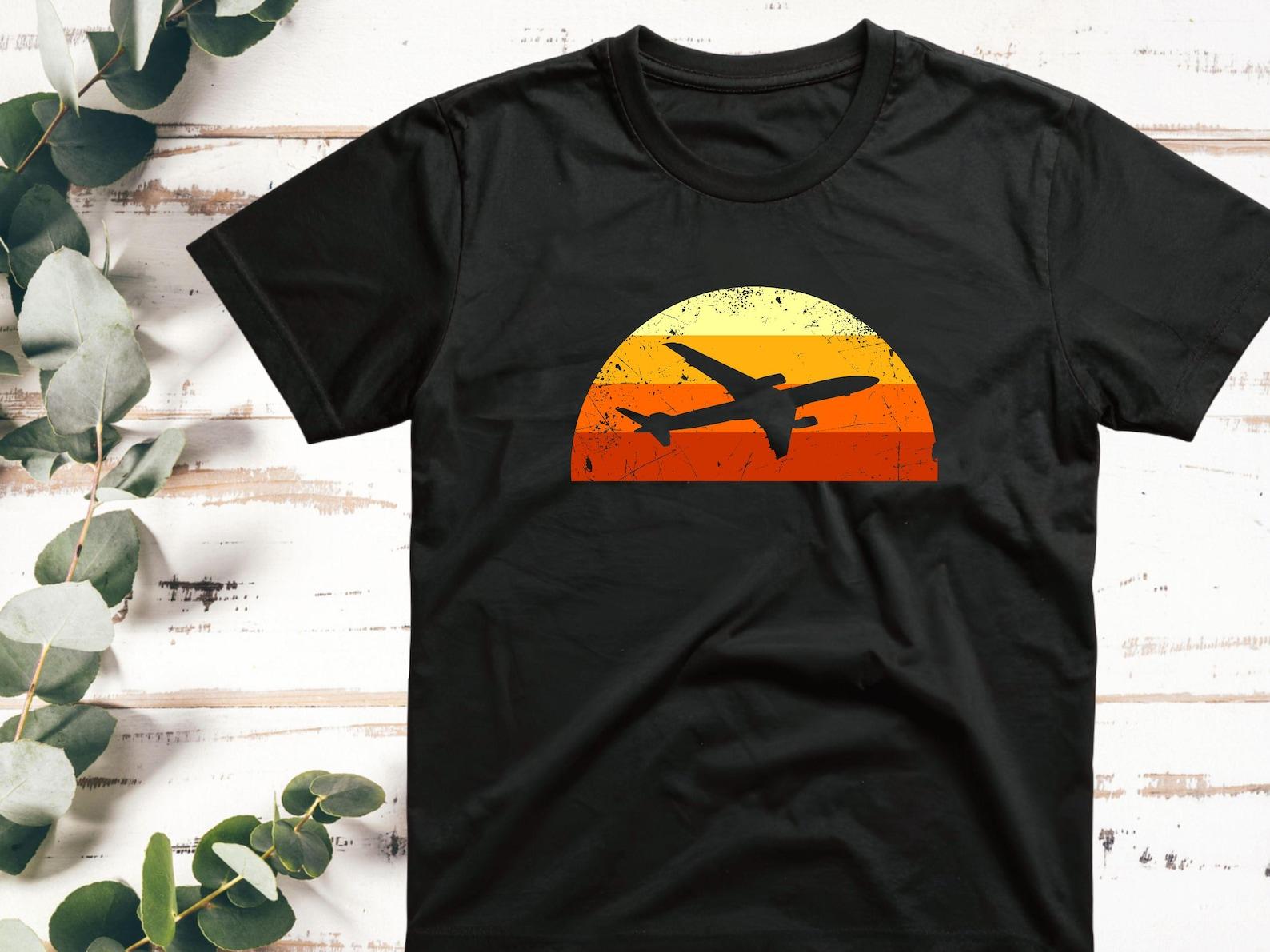 Retro airplane T-shirt for pilots, airplane flying, aviation, airport - Premium shirt S