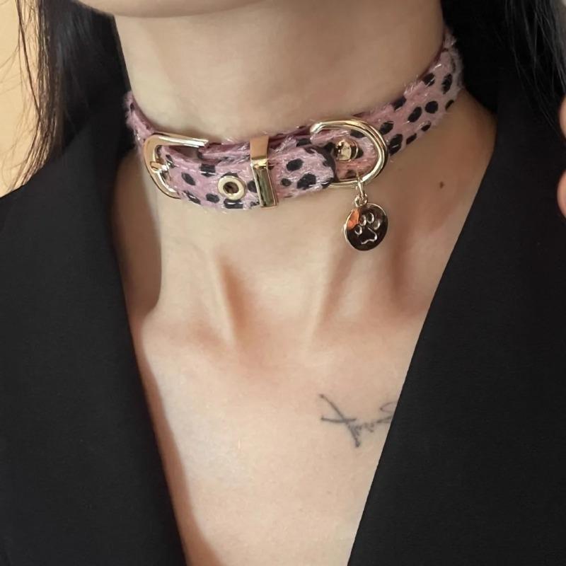 Y2k Sweet Cool Punk Puppy Footprint Tag Leopard Pattern Horse Hair Choker Collar Leather Neck Belt Party Necklace