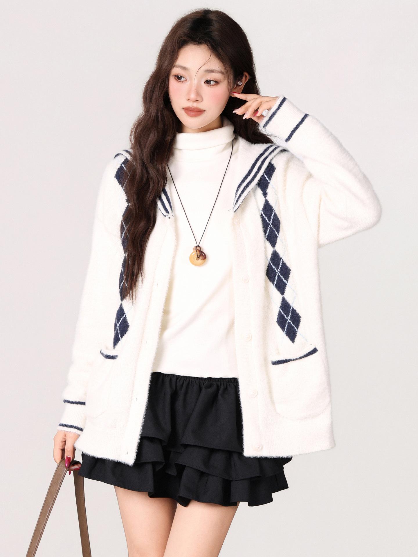 

Rhombus striped college style navy collar thickened sweater jacket women s autumn and winter lazy knitted outerwear top One size fits all белый