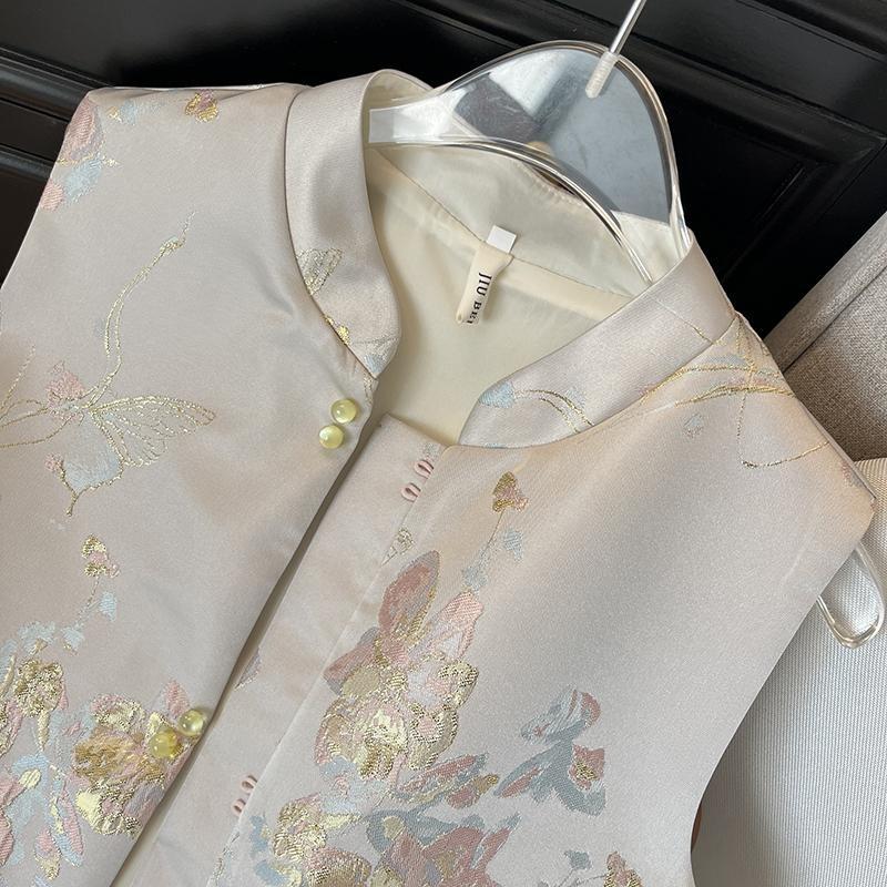 2025 Retro Button-up Small Round Neck Jacquard Brocade Exquisite Embroidered Vest Top