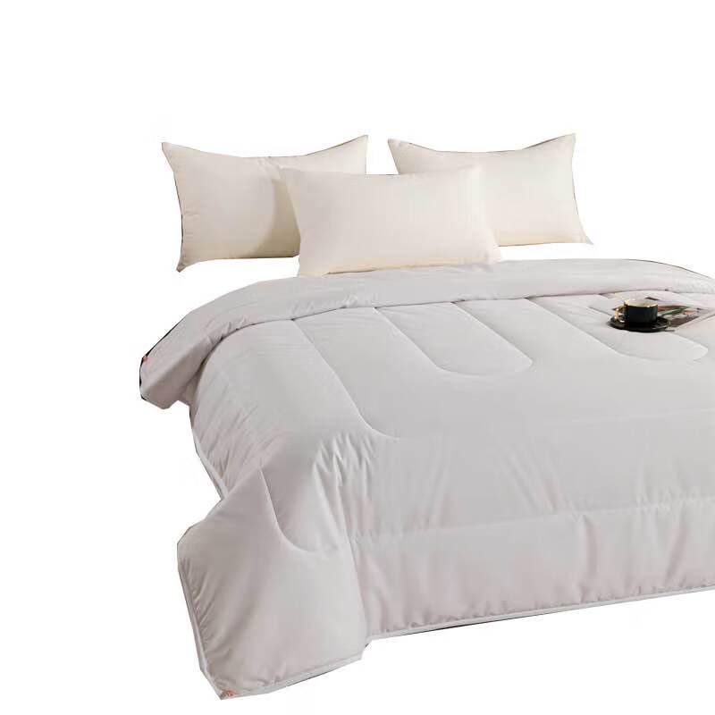 Hengyuanxiang TGB1035 Lucky Star Pure New Wool Quilt