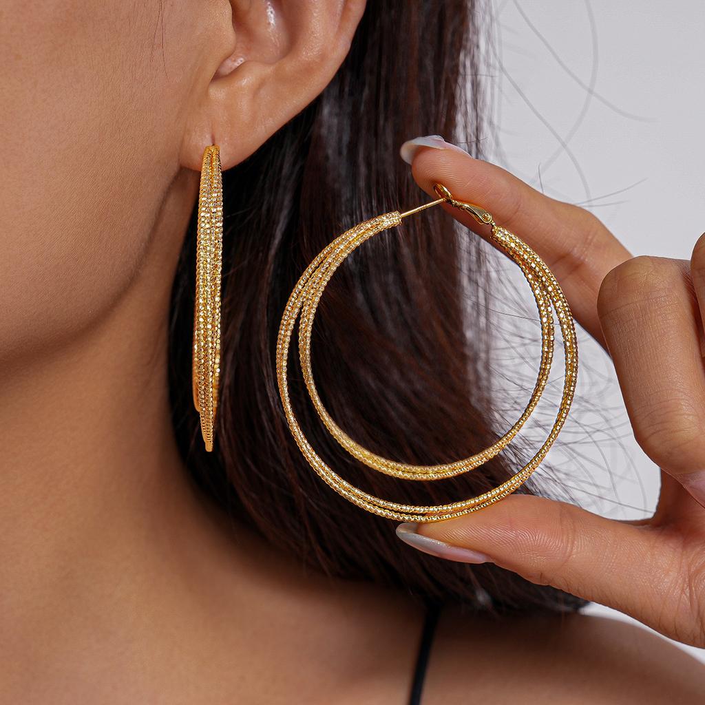 Mote øredobber for kvinners smykker