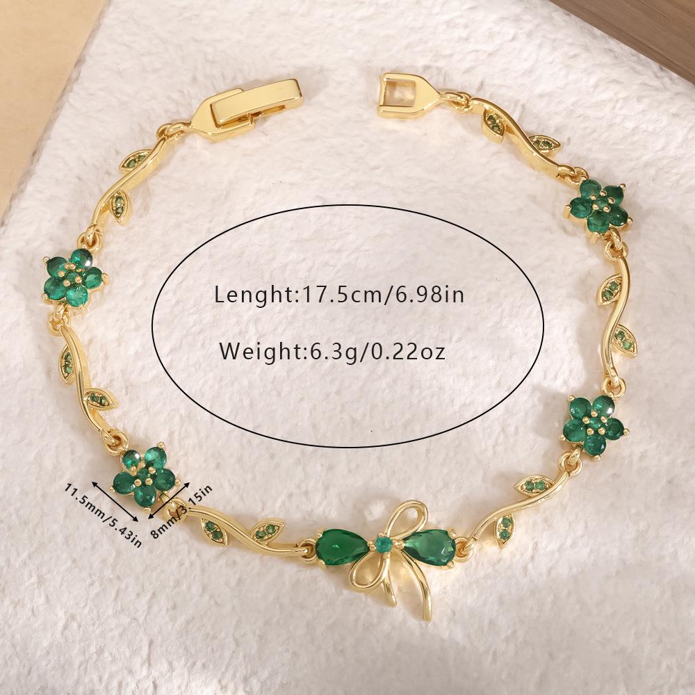 

Chic Copper Bowknot Bracelet with Rhinestones and Zirconia for Women - Stylish and Versatile Jewelry.