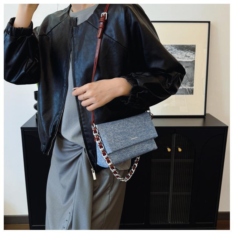 Popular Fashion Retro Texture Simple Commuter Chain Shoulder Bag Women's New Messenger Bag Women's Bag Tide