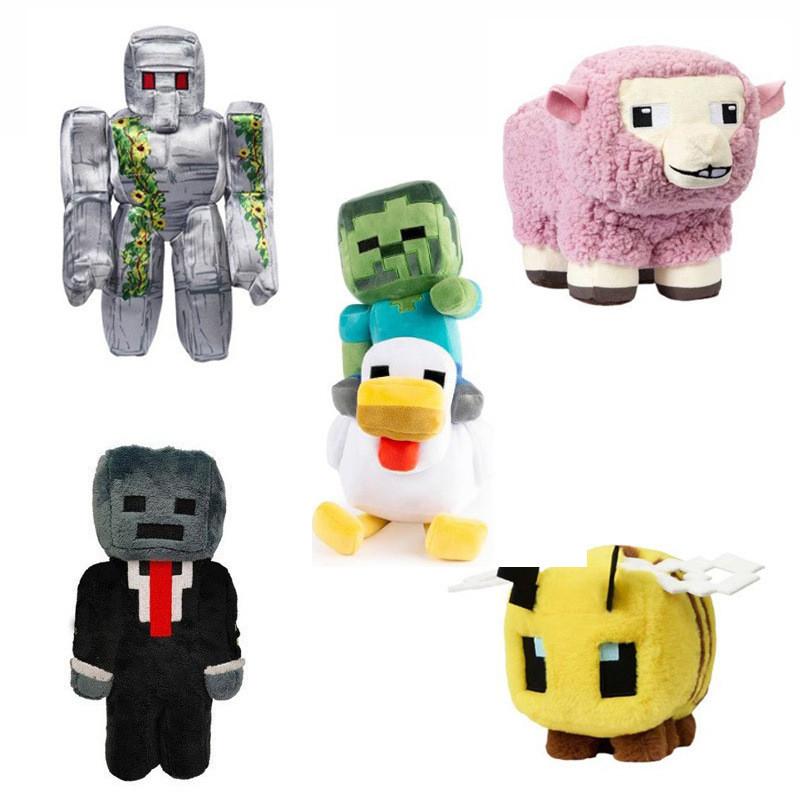 Collezione di Peluche con il Raro Fantino Pollo, il Potente Golem di Ferro, l'Ape Ronzante e la Pecora Soffice. Perfetto per Fan e Collezionisti!