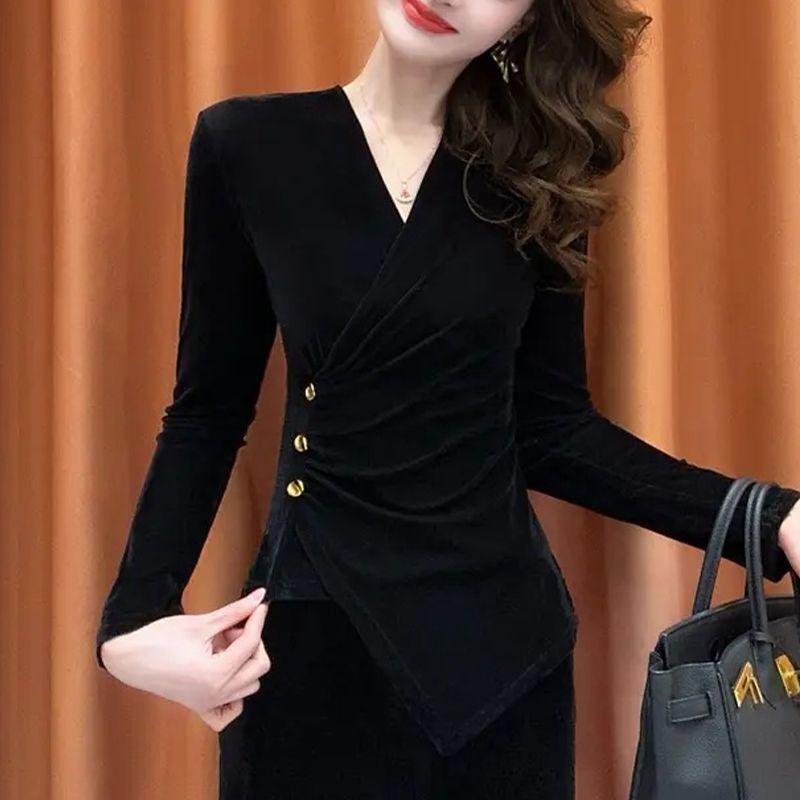 2025 New Autumn French V-neck Buttoned Waist Long-sleeved Velvet Elegant Women's Top