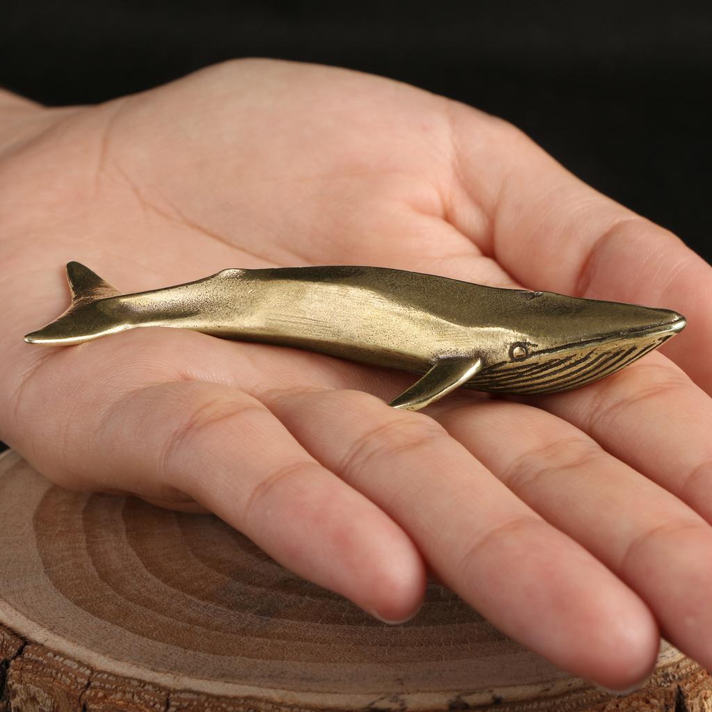 Marine Life Blue Whale Brass Ornament Creative Hand Handle Piece Whale Tea Pet Antique Antique Ornament