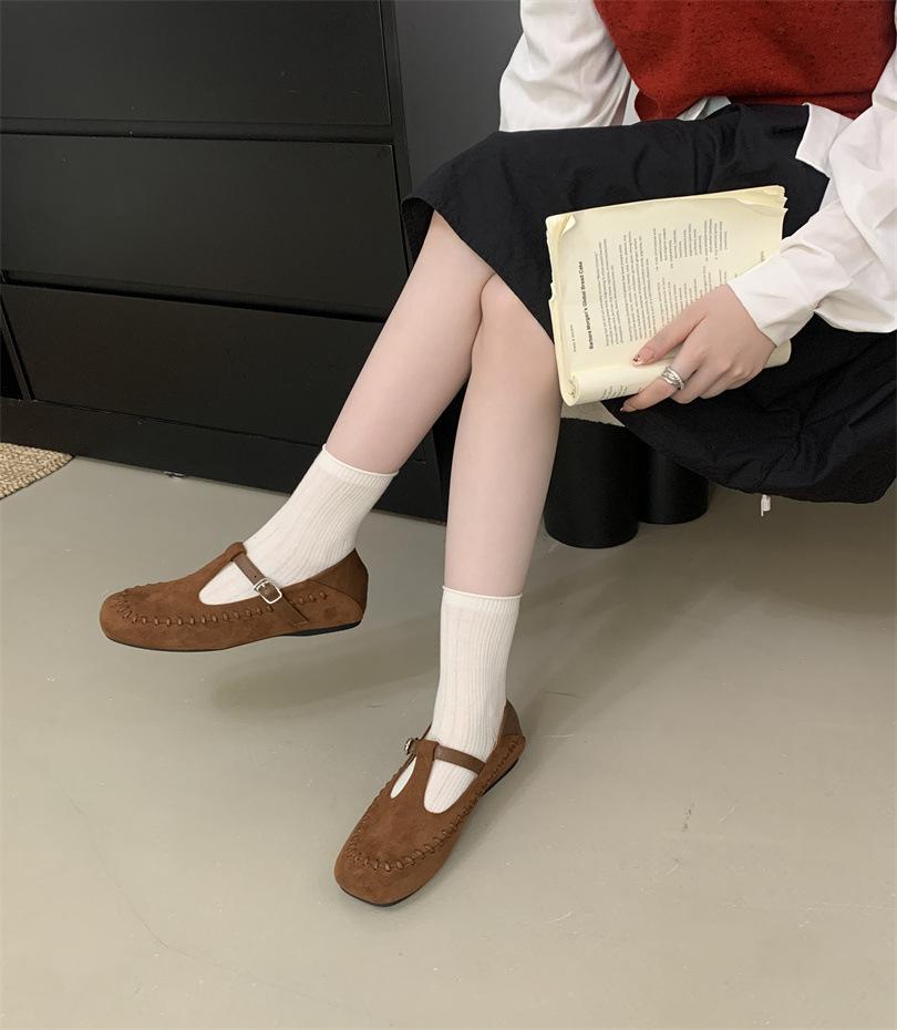 

2025 autumn one-word buckle T-shaped Mary Jane thick heel round head British style single shoes French retro women s leather shoes 39 коричневый