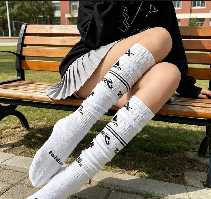 Dou multi-layer splicing letter calf socks