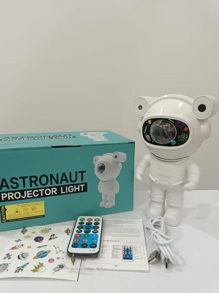 Cosmic Astronaut Bluetooth Projector: Starry Sky, Aurora, and Cloud Night Light for a Romantic Bedroom Atmosphere