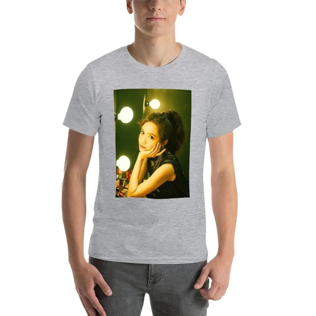 GIRLS GENERATION HOLIDAY NIGHT YOONA T-Shirt graphics t shirt Short t-shirt graphic t shirts oversized