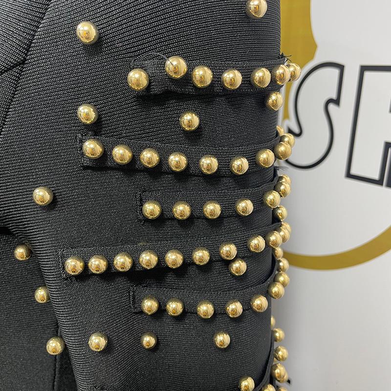 Rochie de seară elegantă cu decolteu în V, cu mărgele și mâneci lungi